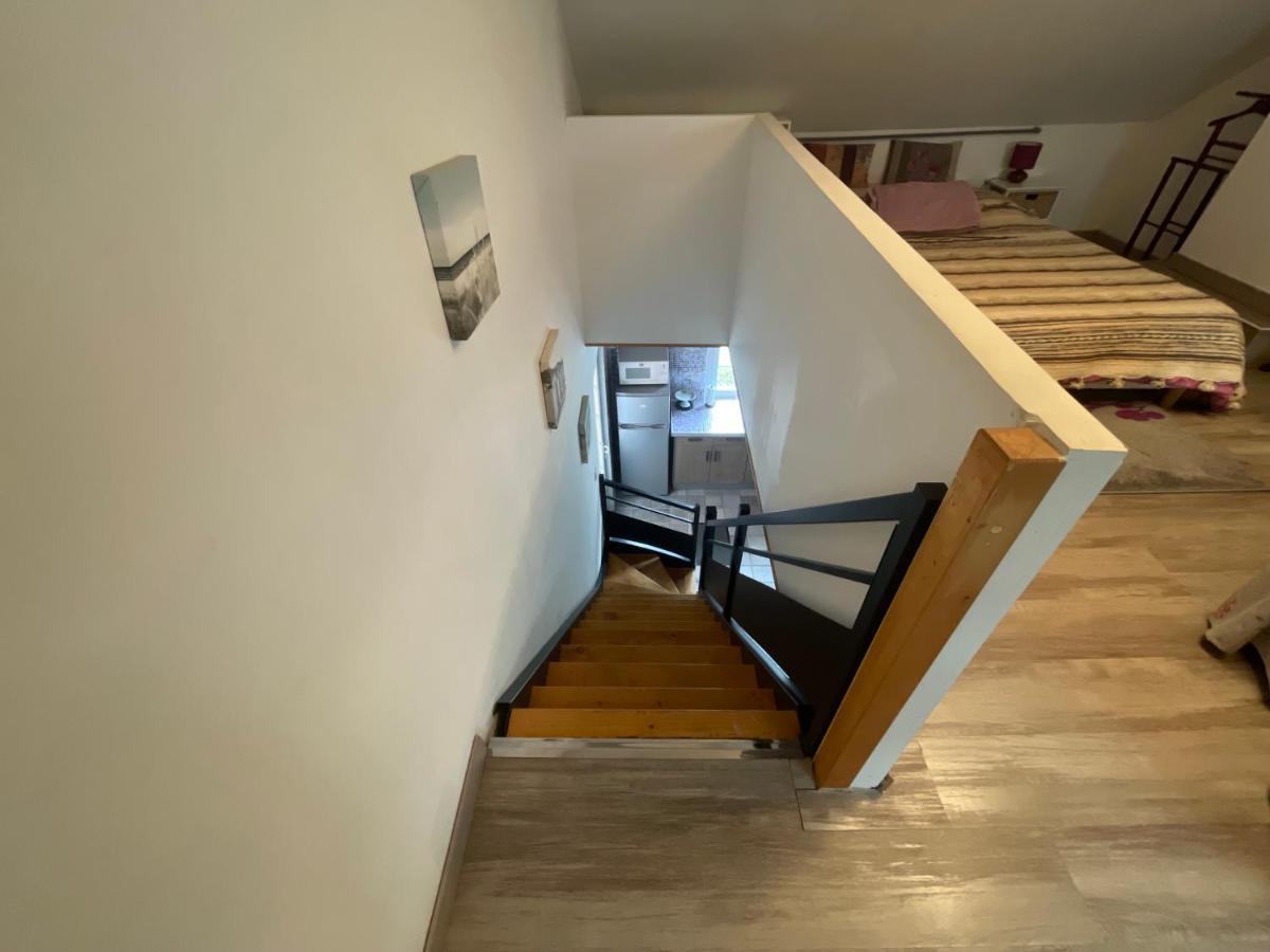 Loft Agreable Villa Arrest ภายนอก รูปภาพ