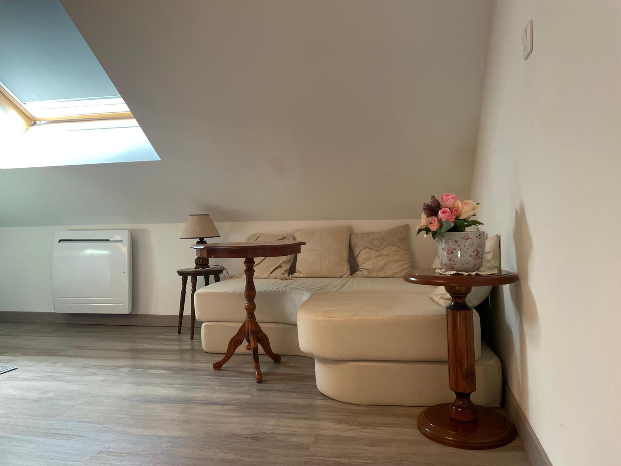 Loft Agreable Villa Arrest ภายนอก รูปภาพ